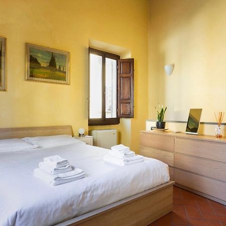 Appartamento Cozy Classic Italian House Near Santa Croce, On The Lungarno Firenze Esterno foto