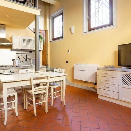 Appartamento Cozy Classic Italian House Near Santa Croce, On The Lungarno Firenze Esterno foto