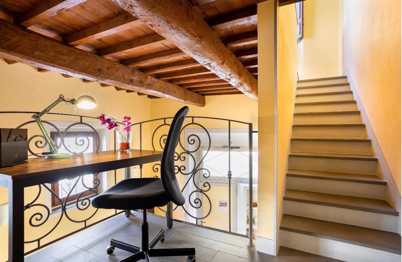 Appartamento Cozy Classic Italian House Near Santa Croce, On The Lungarno Firenze Esterno foto